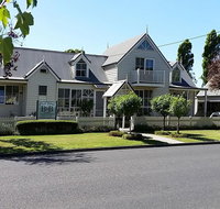 Creek Cottage Bed And Breakfast - Kawana Tourism