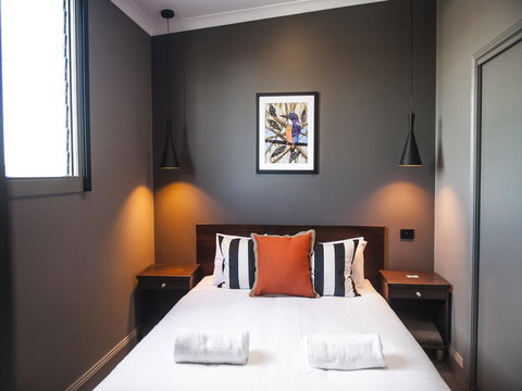 Criterion Hotel Sale - Kawana Tourism 0