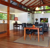 Crystal Creek Rainforest Retreat - Kawana Tourism