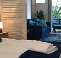 Crystal Palms - Kawana Tourism