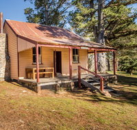 Currango Cottages - Kawana Tourism
