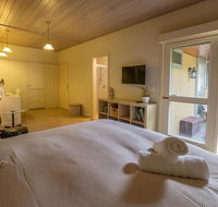 Cygnet Studio on Sturt - Kawana Tourism