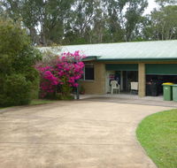 dad  alice's place - Kawana Tourism