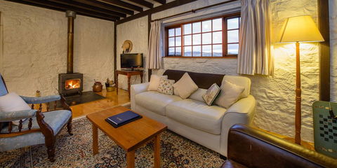 Daisy Bank Cottages - Kawana Tourism 1