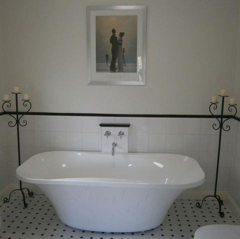 Darnell Bed & Breakfast - Kawana Tourism 3