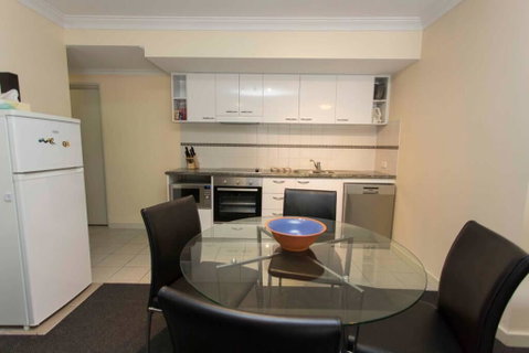 Debs Apartment MtsBay - Kawana Tourism 1