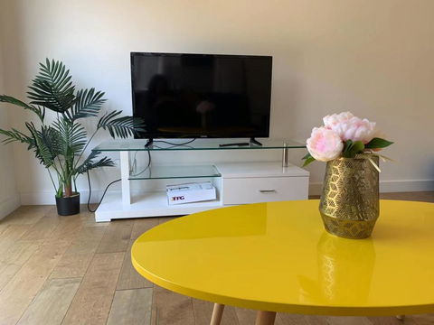 Delicate And Peaceful Bundoora Townhouse 11-R4 - Kawana Tourism 2