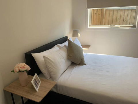 Delicate And Peaceful Bundoora Townhouse 7-R4 - Kawana Tourism 3