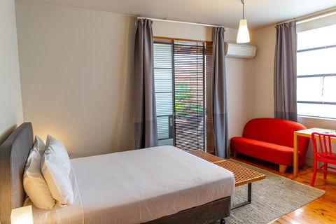 Dive Hotel - Kawana Tourism 1