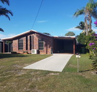 Dog Friendly Holiday House At Red Beach - Kawana Tourism