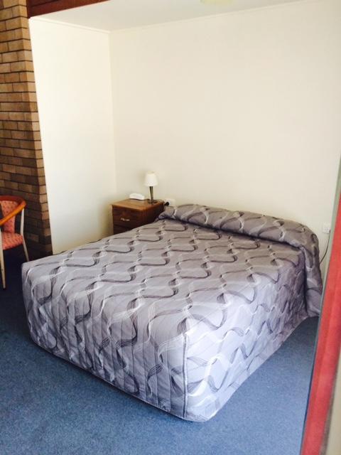 Downtown Motel - Kawana Tourism 3