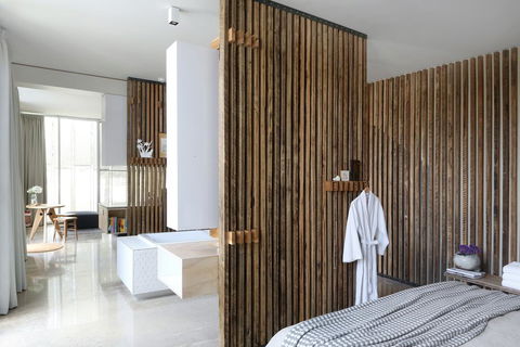 Drift House - Kawana Tourism 1
