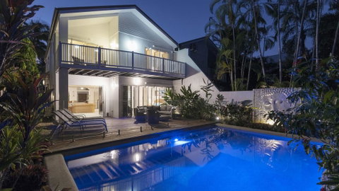 Driftaway - Port Douglas - Kawana Tourism 1