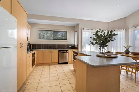 DRIFTWOOD VILLA - Free Wifi, Walk To Beach - Kawana Tourism 3