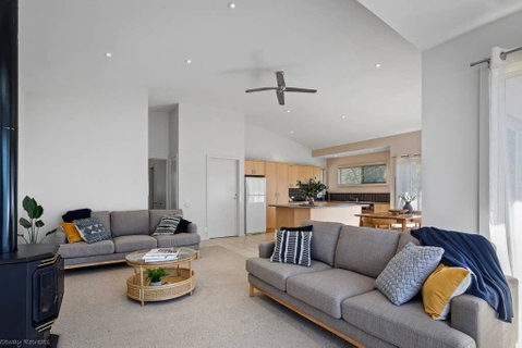 DRIFTWOOD VILLA - Free Wifi, Walk To Beach - Kawana Tourism 1