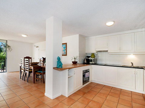 EAST COAST ESCAPES - Byron Beachfront - Kawana Tourism 1