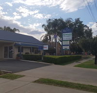Edward Parry Motel and Apartments - Kawana Tourism