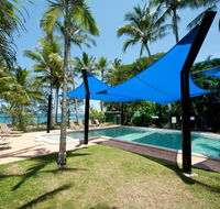 Ellis Beach Oceanfront Bungalows - Kawana Tourism