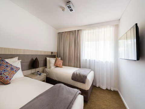 Emu Walk Apartments - Kawana Tourism 2