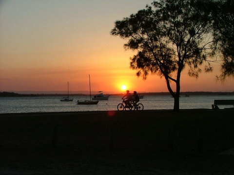 Enjoy The Water Views From Spacious Balcony At Karoonda Sands - Kawana Tourism 2