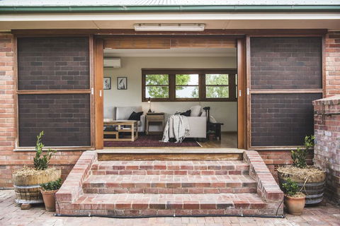 Eurunderee House - Kawana Tourism 1