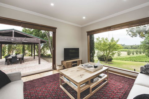 Eurunderee House - Kawana Tourism 2