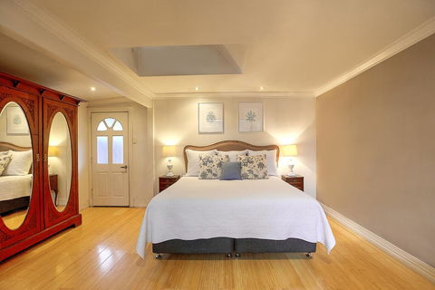 Evanslea Luxury Boutique Accommodation - Kawana Tourism 2