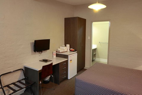 Everton Park Hotel - Kawana Tourism 2