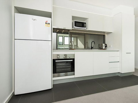Executive Luxury Apartment - Kawana Tourism 3