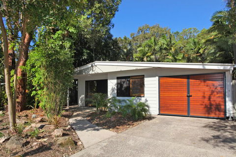 FABULOUS HOLIDAY HIDEAWAY - COOLUM BEACH - Kawana Tourism 3