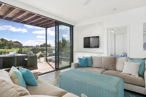 Fabulous Home - Families Only - Kawana Tourism 3