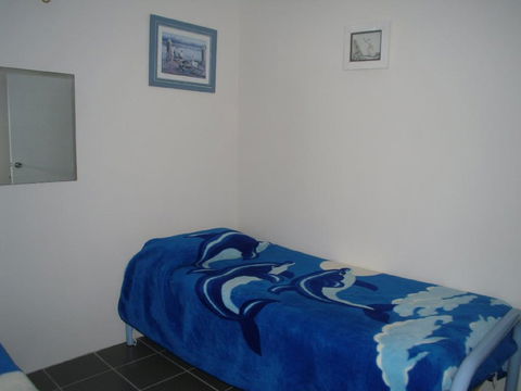 Fabulous Location - Ground Floor Waterfront Unit! Clearview Apartments - Kawana Tourism 1
