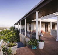 Fairway Manor Accomodation - Kawana Tourism