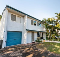Family getaway close to Beach and Restaurants - Kawana Tourism