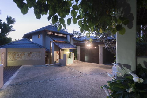 Far Pavilions Luxury Villa 2 - Kawana Tourism 2