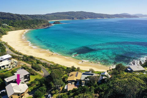 FAR SHORE - Kawana Tourism 0