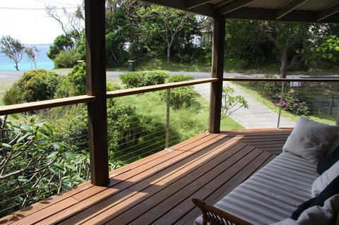 FAR SHORE - Kawana Tourism 2