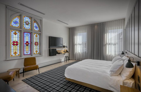 Farmers Home Hotel - Kawana Tourism 3