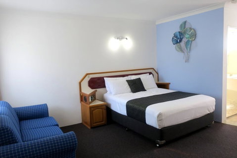 Forster Motor Inn - Kawana Tourism 1