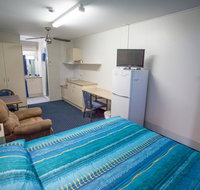Fourth Ave Motor Inn - Kawana Tourism