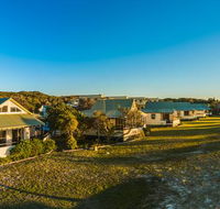 Fraser Island Beach Houses - Kawana Tourism