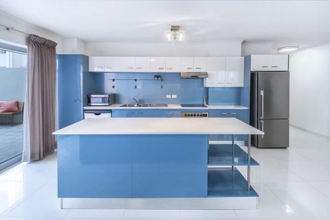 FV4006 Apartments - Kawana Tourism 1