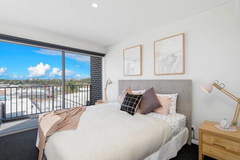G149 Apartment 4 - Kawana Tourism 3