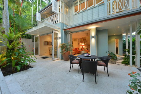 Garden Villa On Murphy - Kawana Tourism 1