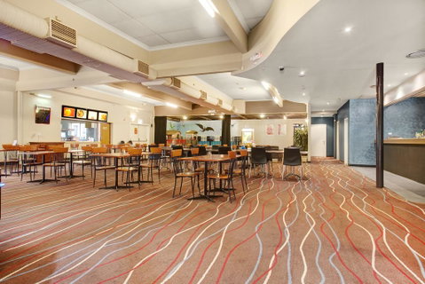 Gateshead Tavern & Motel - Kawana Tourism 1
