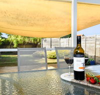 Goolwa Blue Escape - WiFi - Pet-Friendly - Kawana Tourism
