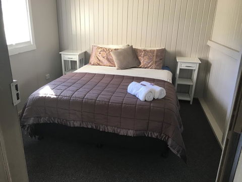 Goondihill Hotel - Kawana Tourism 3