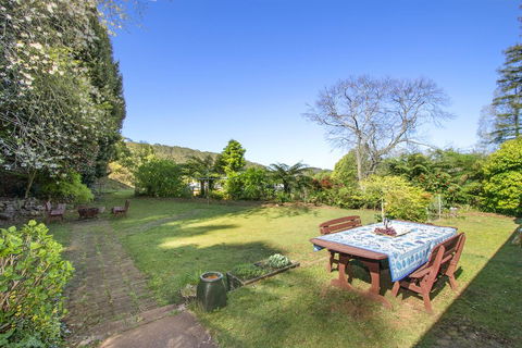 GOWAN ROSS COTTAGE - Kawana Tourism 0
