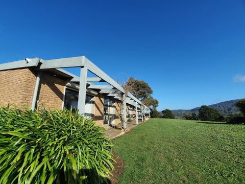 GRACEDALE HILLS HOMESTEAD - Kawana Tourism 1