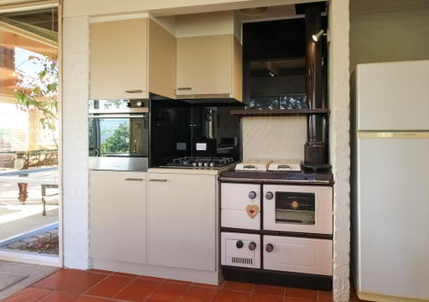 GRACEDALE HILLS HOMESTEAD - Kawana Tourism 2